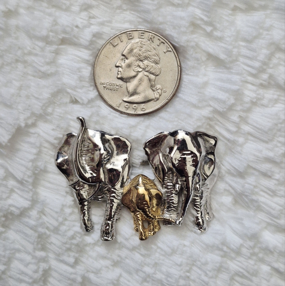 925 Sterling Silver Elephant Pin Brooch - Picture 3 of 7